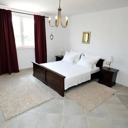 Parta Near Trilj, Private Pool فيلة *