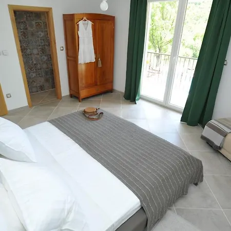 Parta Near Trilj, Private Pool فيلة
